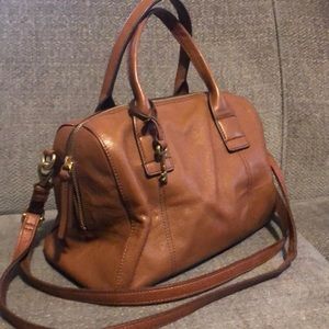 Tan leather Fossil bag like new , Adjustable strap